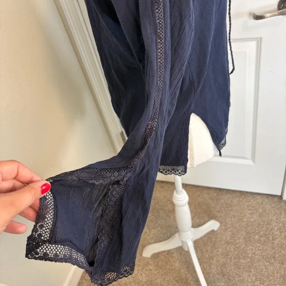 Passport Womens Navy Blue Cotton Gauze Crochet Lace Trim Peasant Blouse Size M - Picture 3 of 5